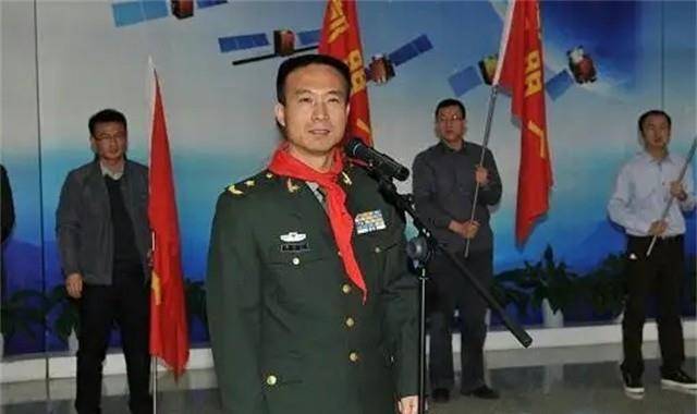 航天英雄费俊龙的妻子,因一个细节爱上丈夫,为他放弃北京户口_王洁_军