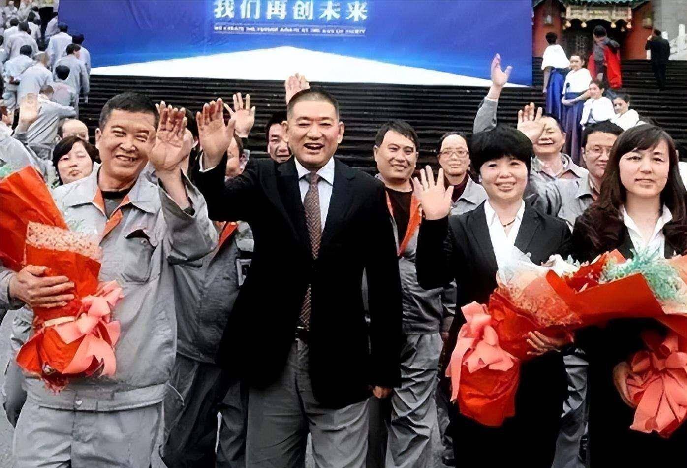 原创坠落的重庆富豪占据越南摩托半壁江山身家百亿却被15亿压垮