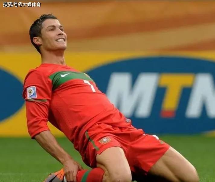 原创自律就服c罗这样的身材如今的他已经快要40岁了