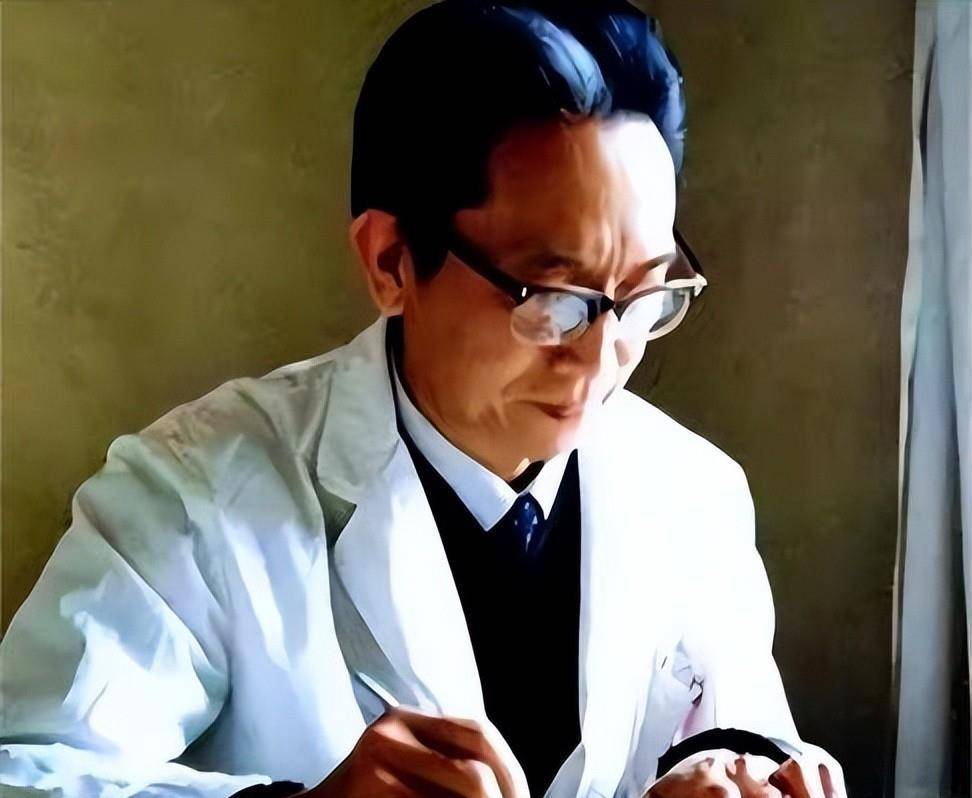 不收"红包",退休后仍坚持在手术台,72岁患上癌症_张燕容_医生_病人