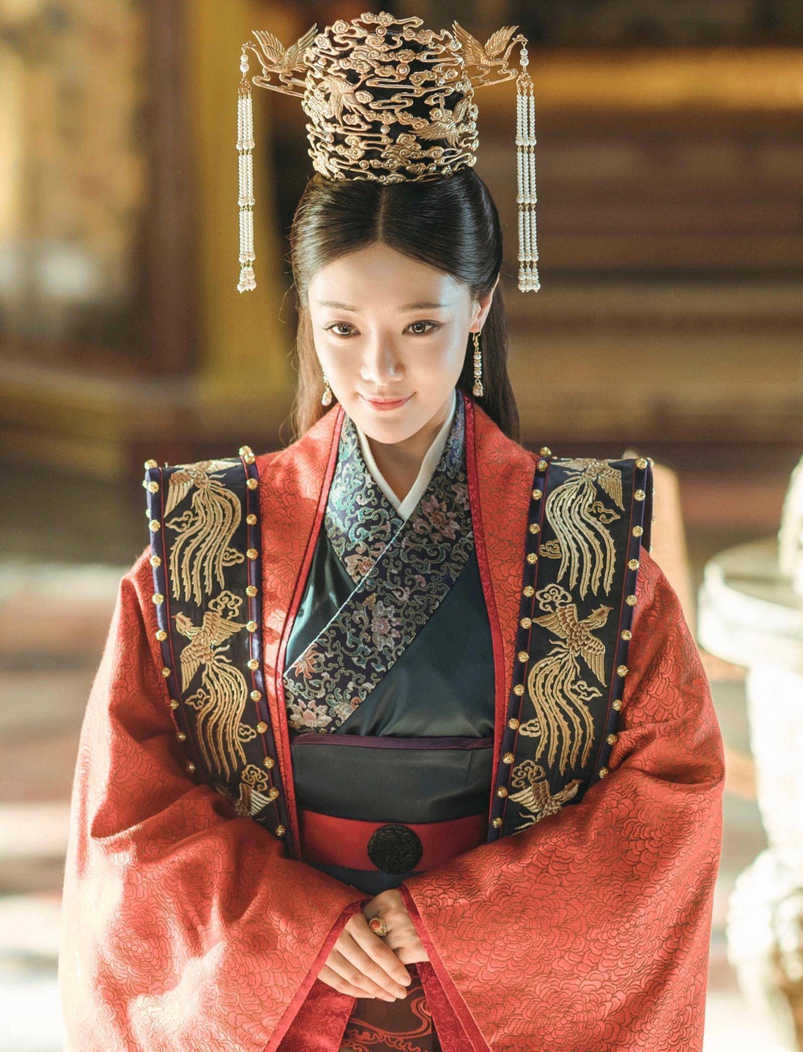 朱元璋帮助朱允炆铺平了道路,不管是文官还是武将,都已经成为笼中之雀