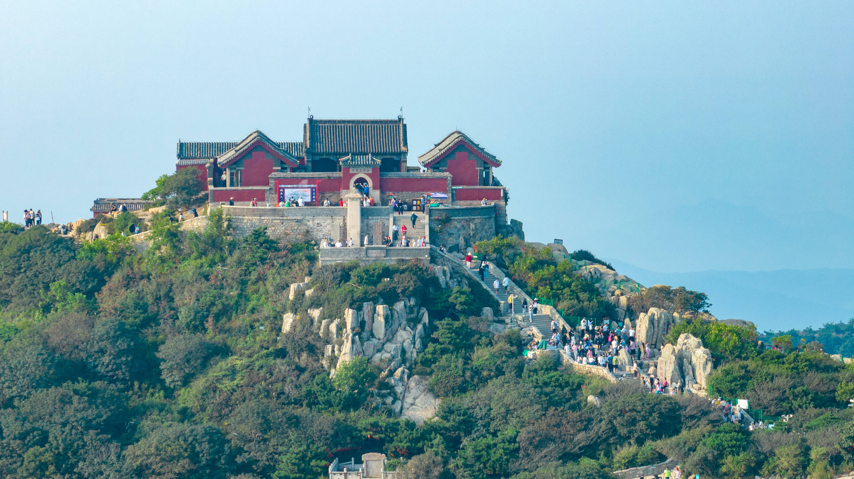 泰安旅游景点推荐免费图片