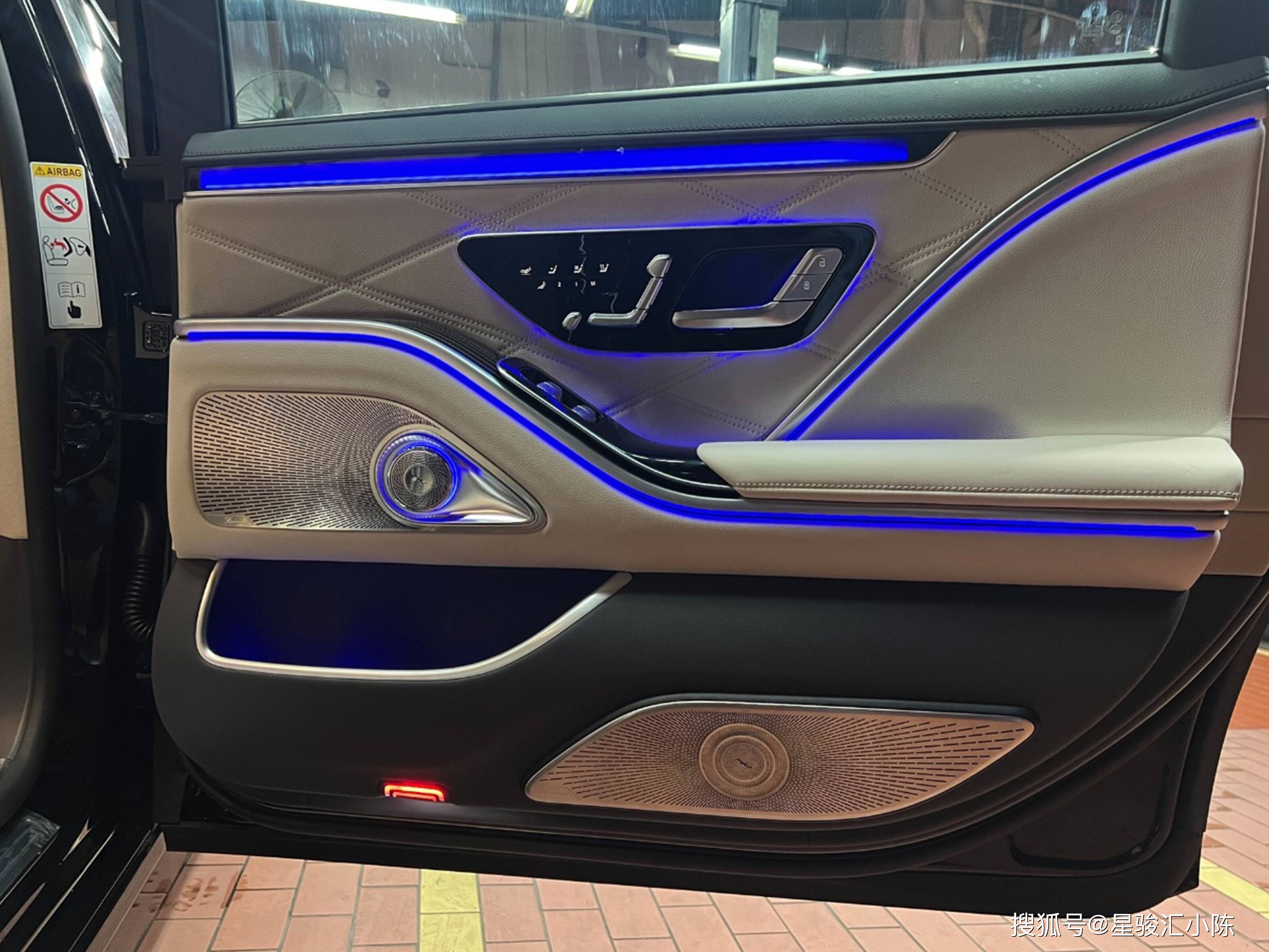 迈巴赫s480改装原厂4d大柏林之声音响,整套31个喇叭还带震荡器,效果很