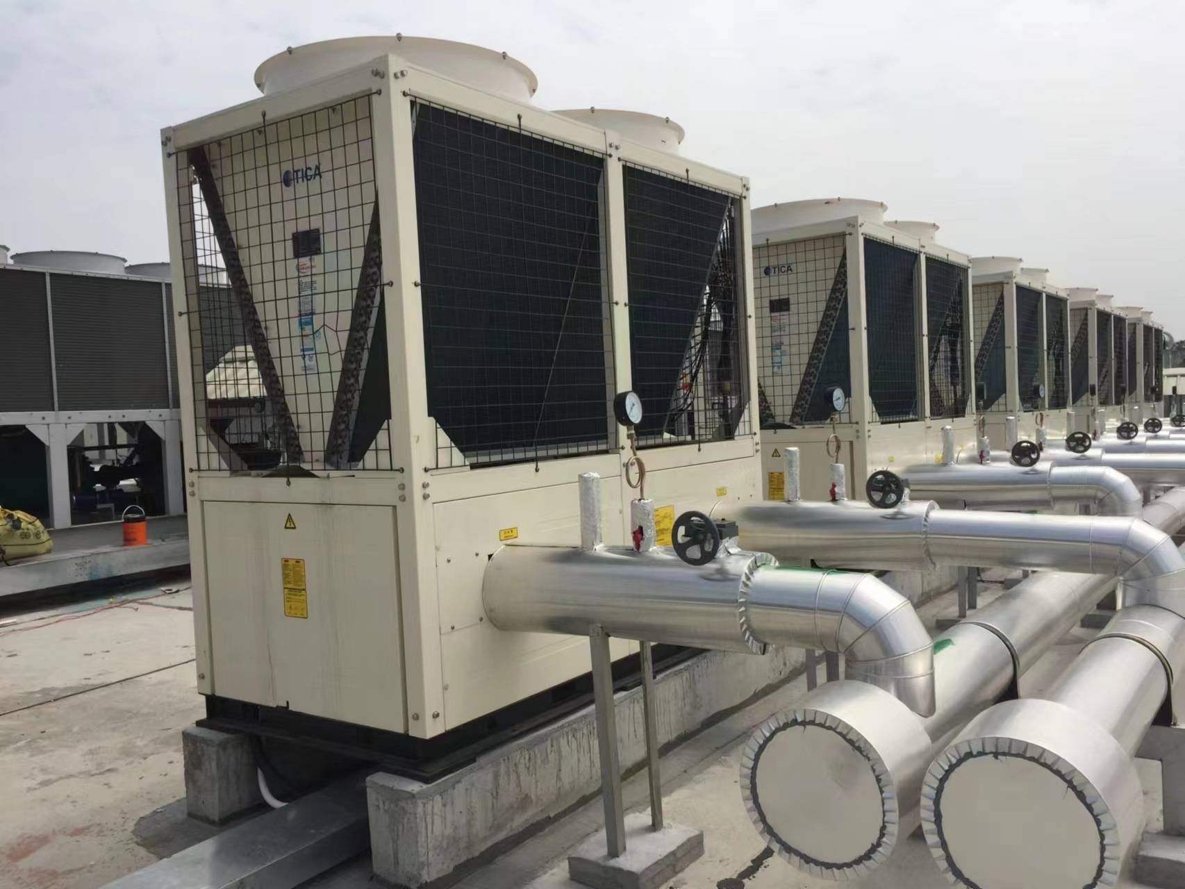 郑州中央空调,户式水机空调系统的安装