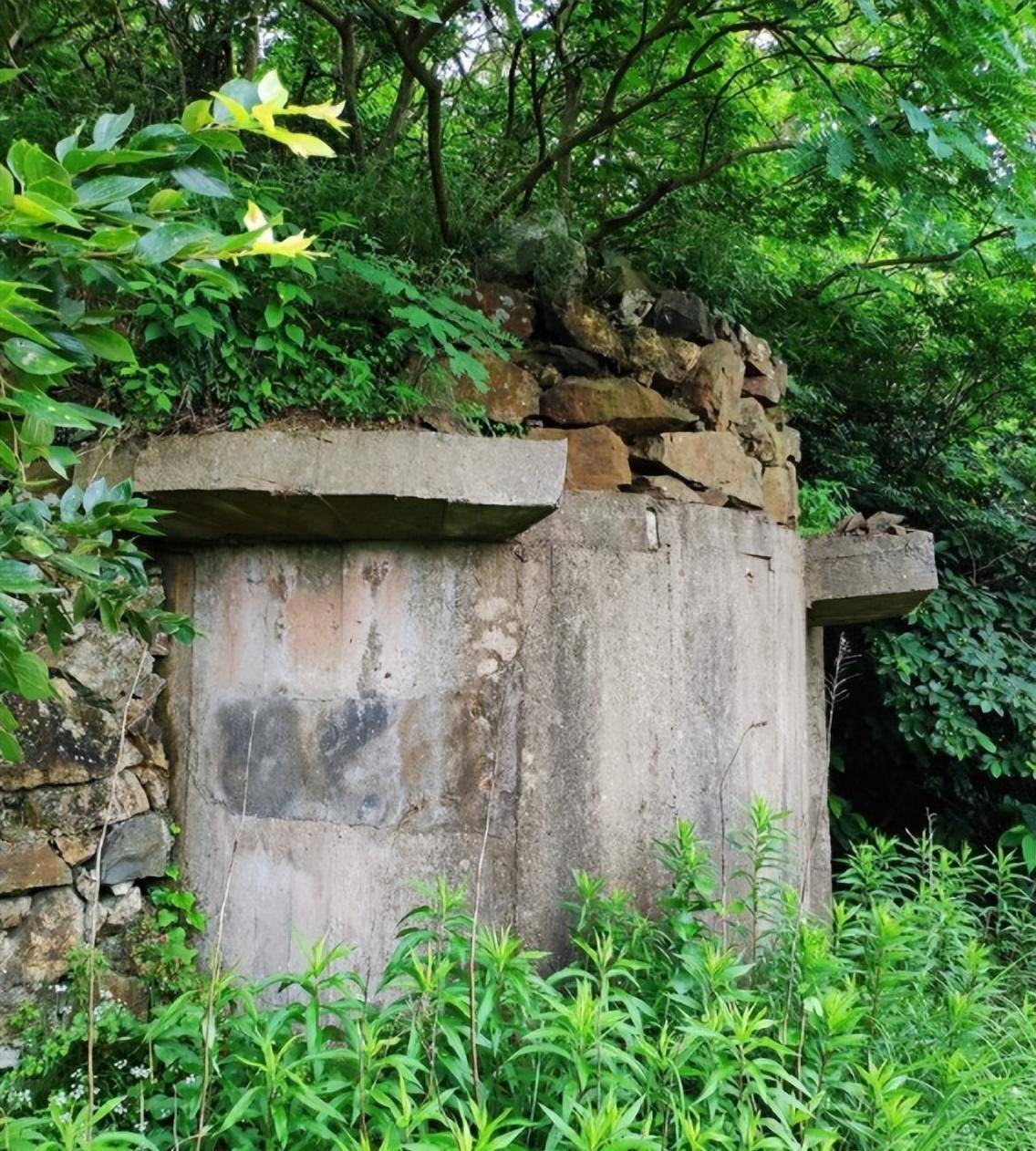 同年冬的一天凌晨1点,师长傅正模下达战斗命令,命令十团夜袭沙坝店子!