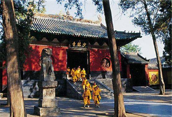 原创火烧少林寺的石友三一生侍主无数49岁惨遭兄弟活埋