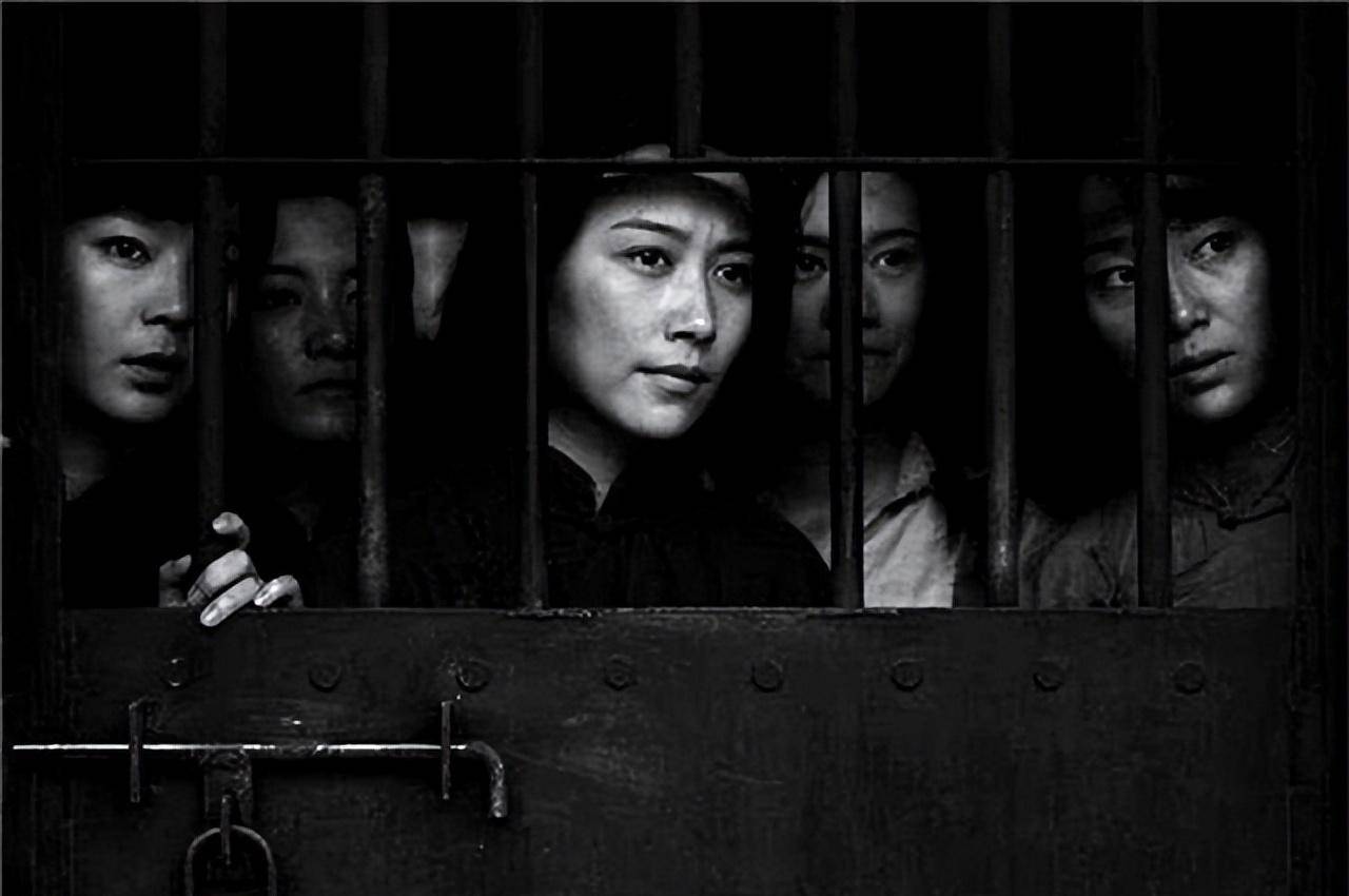 原创渣滓洞特务被判死刑临刑前道出一秘密救了命28年后成革命功臣