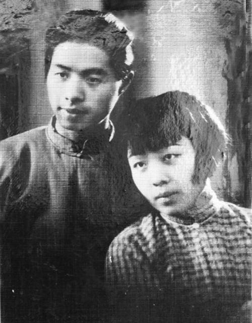 四段惊世骇俗的爱恋,让她饱受争议,最为人知的便是这"三人行"_丁玲