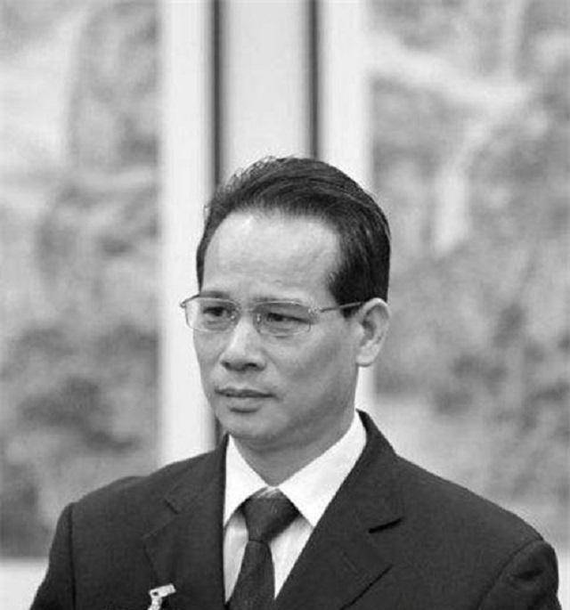 原创东莞酒店老大梁耀辉从慈善家到嫌疑人贪心不足被判无期