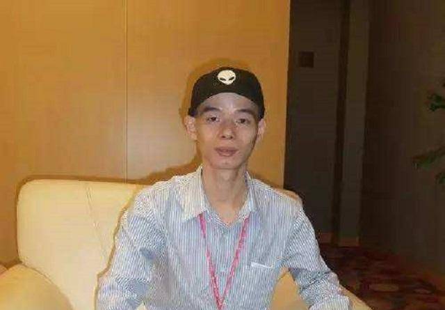 为反抗美国霸凌,林勇带领八万黑客,怒将国旗插到白宫官网_中国_王伟