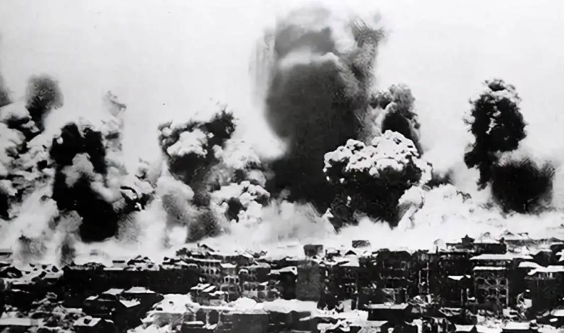 1997年八旬大爷与新找的老伴儿聊天时发现自己以前就娶过她