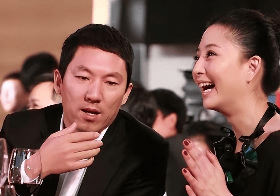 "2014年,殷桃在拍摄《假如幸福来临》时,与合作男演员李光洁,传出了