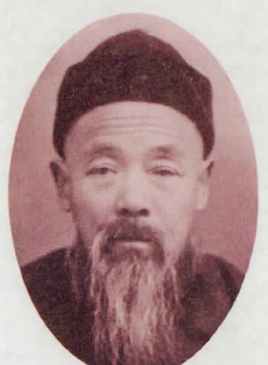 原创1951年八旬老汉挖开儿子坟墓取出资料上交21件列为国家级文物