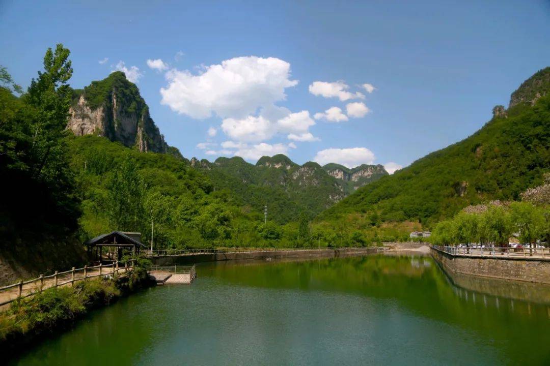 春季共赴蟒河群山秀水,去寻找春天的脚步_山峰_旅游_景色