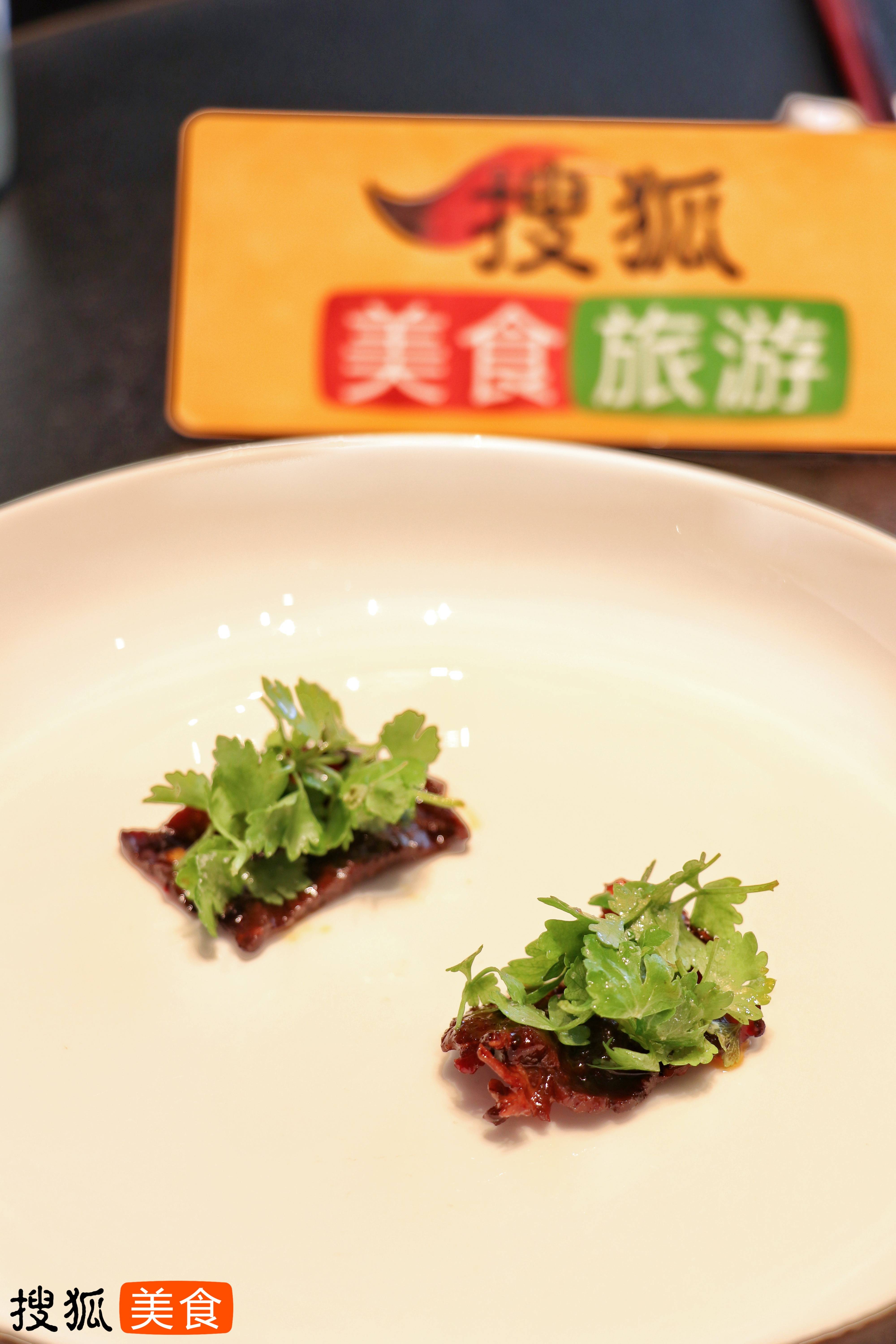 原创新长福行政主厨赵伟坚守本土化还原湘菜辣妹子气质