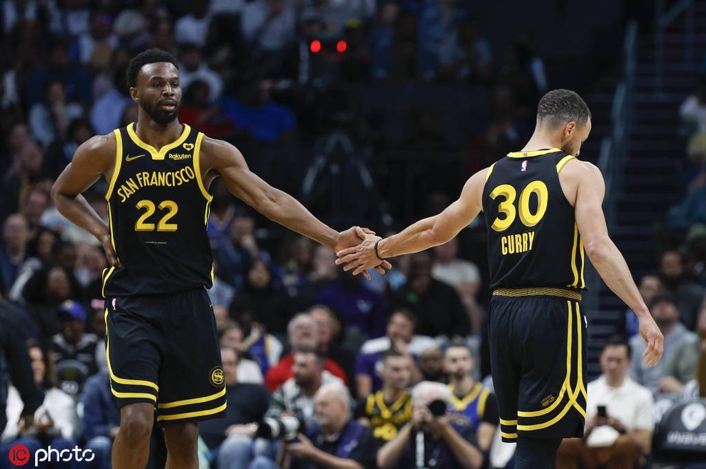 库里23分小桥22 9 维金斯20 8勇士力克黄蜂迎三连胜