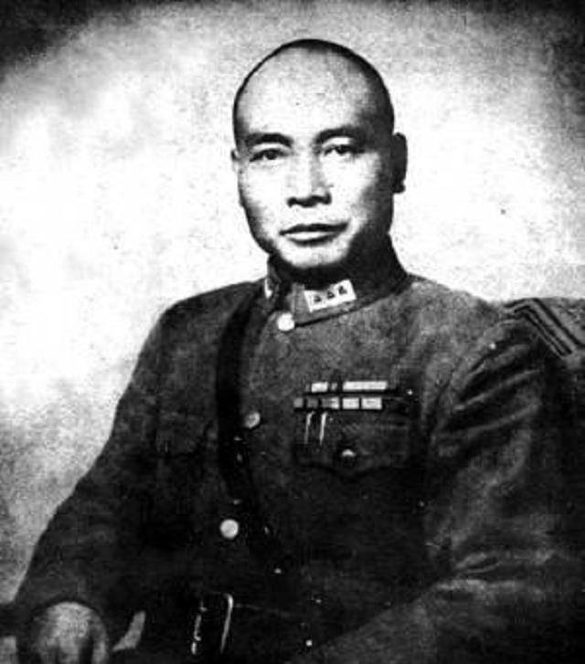 "水旱蝗汤"汤恩伯无恶不作,纵容部下奸淫掳掠,死前哀嚎不止_蒋介石_王