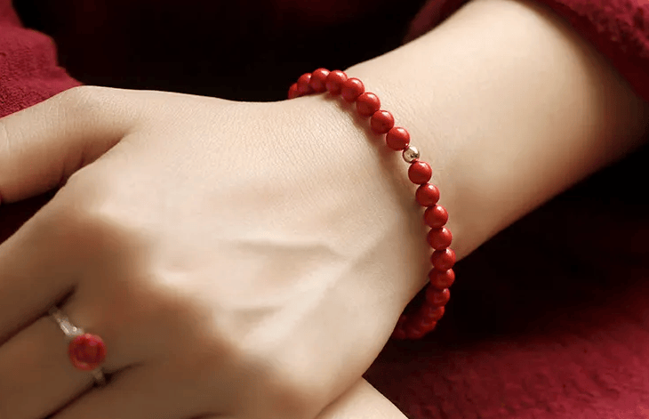 朱砂能随便戴吗老黄历佩戴朱砂的禁忌否则后果很严重