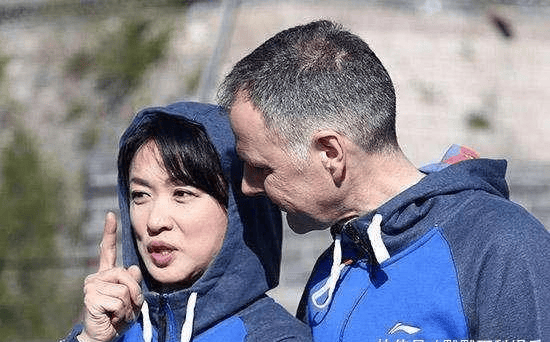 23岁娶妻28岁变性38岁嫁人妇52岁的金星又曝新情况