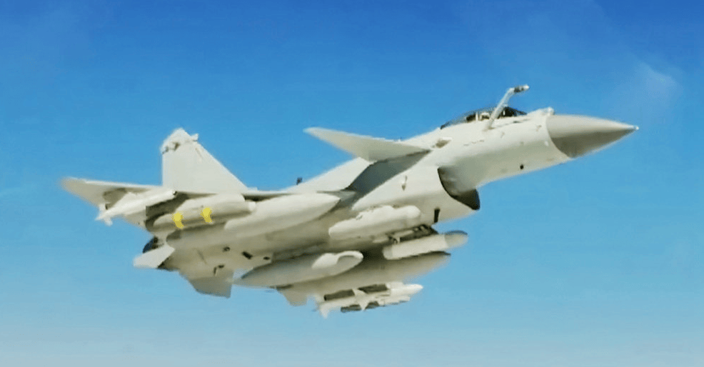 原创最大挂弹量7吨歼10战机的最大潜力为何严重受限