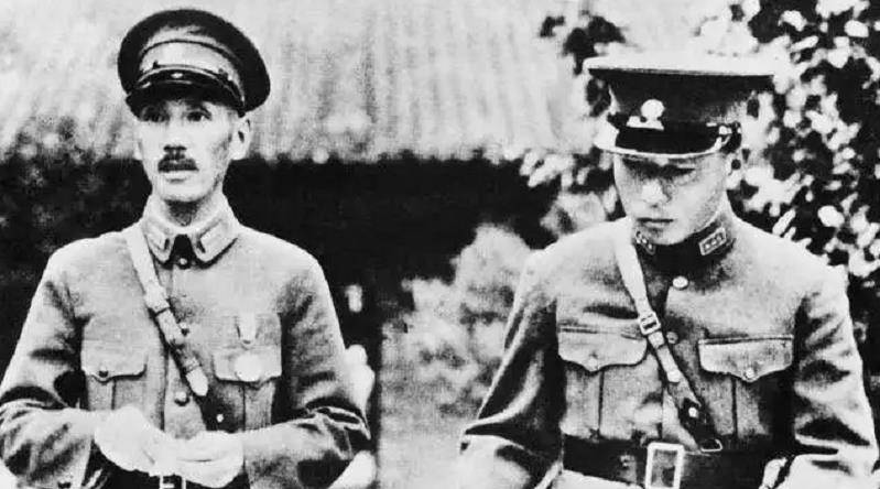 按起义将领对待,苏振华举杯:为你留在大陆干杯_周西_蒋介石_毛光翔