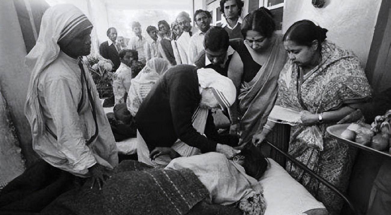 而剩下的幸存者,仍在苦苦煎熬,不知何日能将凶手绳之于法.