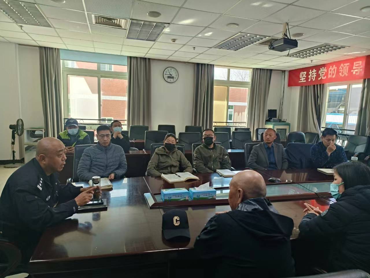 海淀交警组织辖区16家企业召开交通安全座谈会 筑牢__