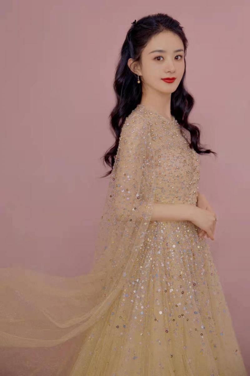 赵丽颖与林更新的暖心互动:一段友情,一份礼物,无尽的温暖