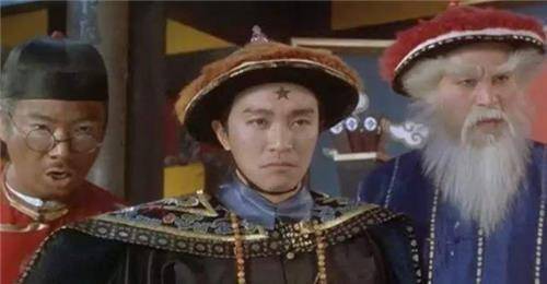 在很多电视剧和电影中,八府巡抚都是在扮演一种救世主的角色.