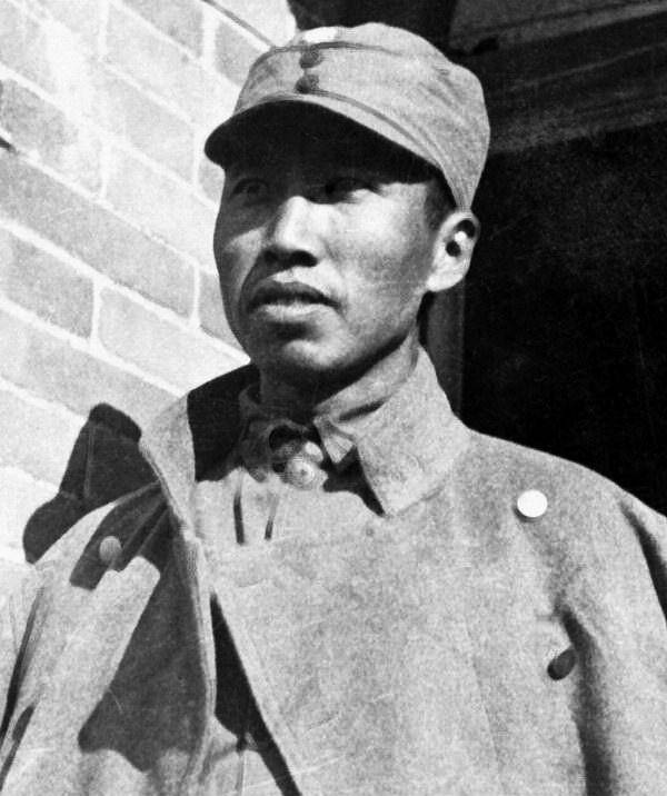 原创原创亮剑亮剑中牺牲的八路军副总参谋长原型是他不死肯定是大将