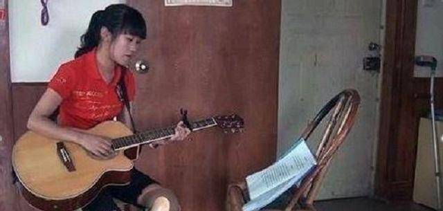 原创李应霞汶川地震中舍身先救丈夫自己失去双腿后被丈夫抛弃