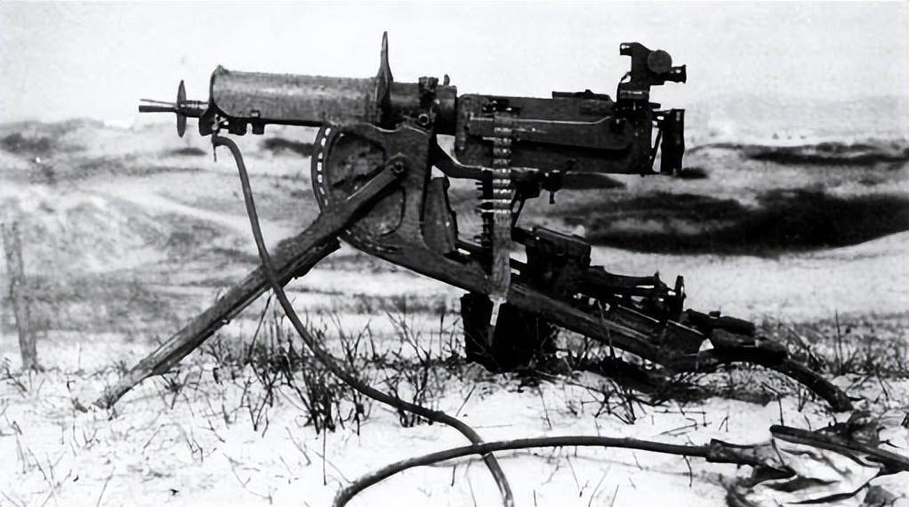 装备却相对不足:重型武器仅有少量缴获自日军和外援,自产的75mm山炮