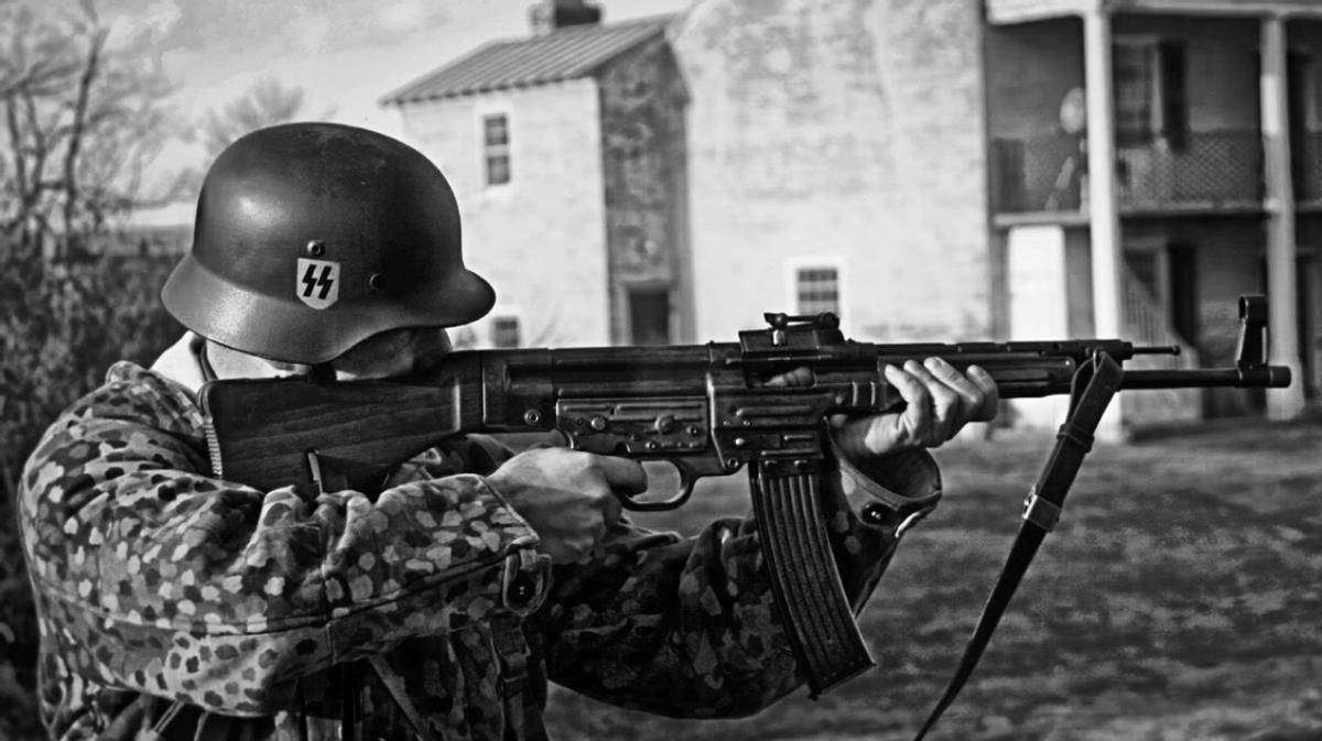 原创德国突击步枪诞生记从被希特勒禁止生产再到一口一个真香