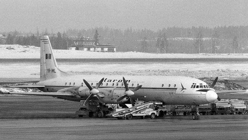 竟会识别伊尔-18客机,在机场苦等主人两年_帕尔玛_牧羊犬_上飞机