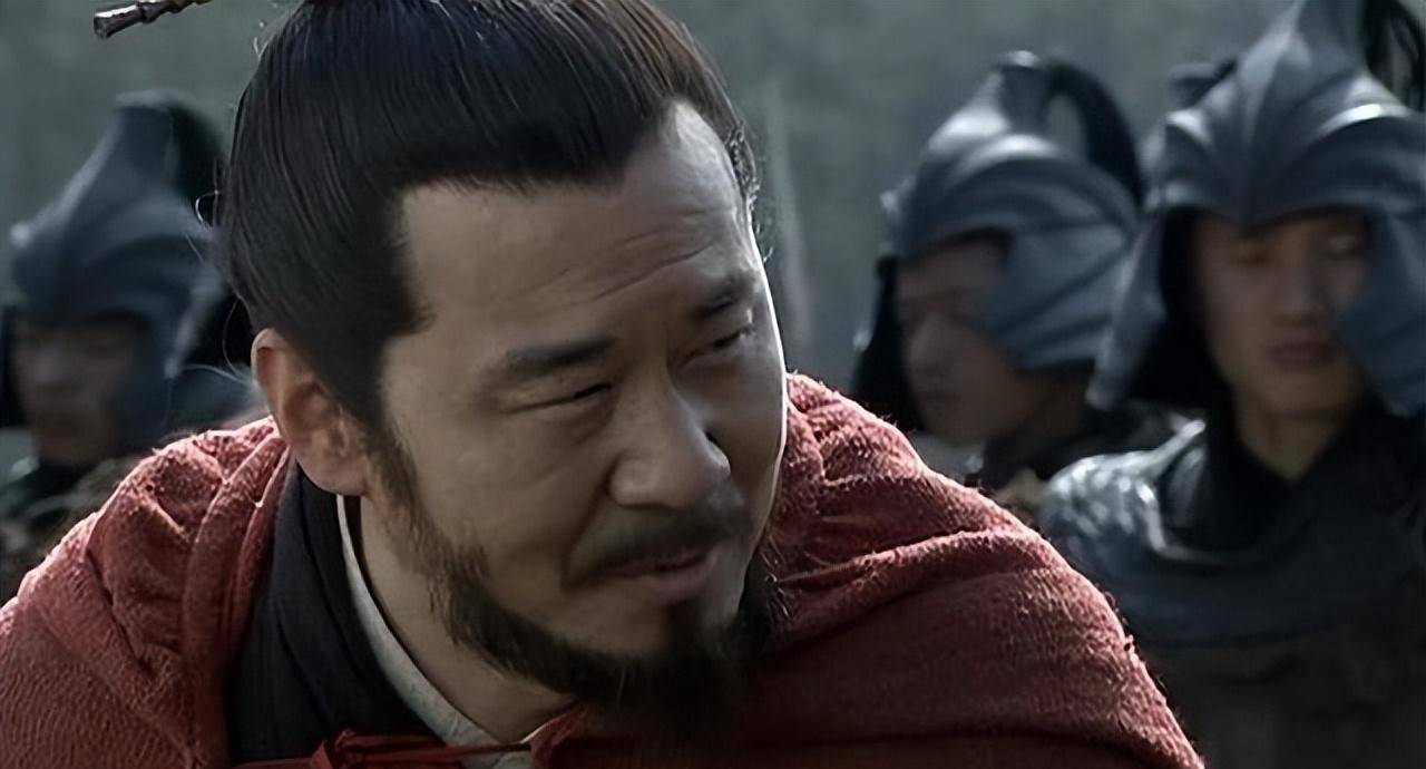 而失去孙坚这杆枪的袁术根本就不能打,慢慢被赶出荆州地盘,就连南阳