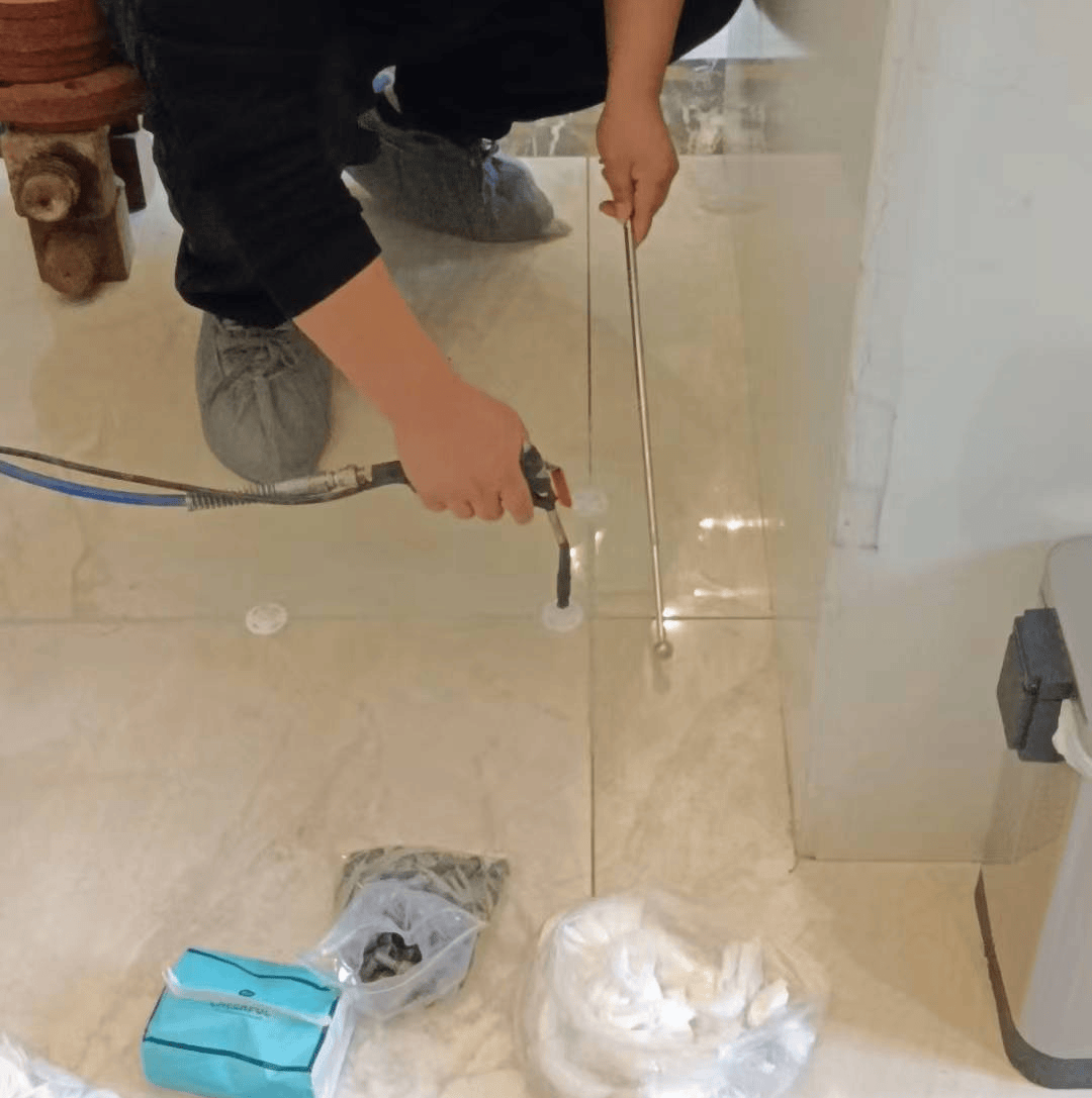 地砖空鼓修补秘籍:施工方法与艺术融合