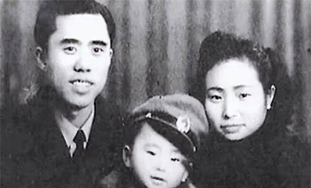 江姐独子定居美国被追问为何不回国时他是如何回答的