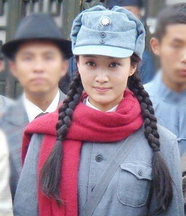 最终解决问题的竟是一位美女_银箱_郑瑞_新四军