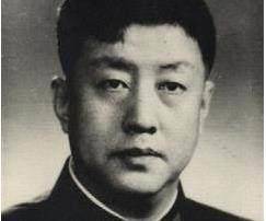 他21岁任警察局局长两次拉起数千人队伍又两次把队伍送给八路