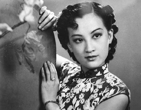 她在最红时结婚,数次被男人抛弃,37岁去世只剩2孩子_周璇_严华_朱怀德