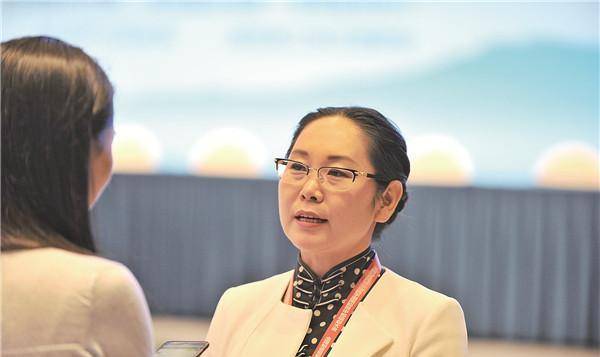 原创天津女富豪张荣华45岁丧夫一人撑起一片天为汶川武汉捐数亿