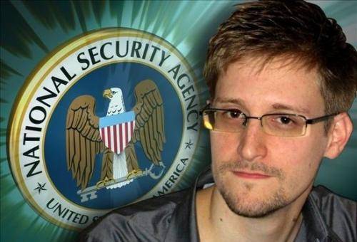 当年的棱镜门事件中的斯诺登在俄罗斯已七年现在又怎样了呢