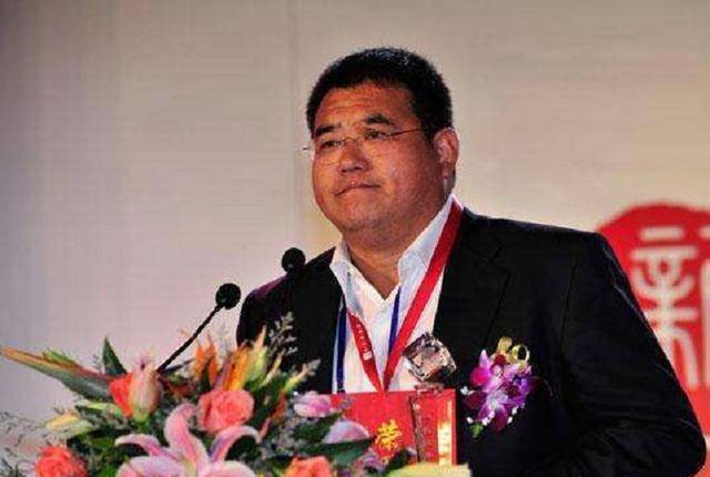 原创天津女富豪张荣华45岁丧夫一人撑起一片天为汶川武汉捐数亿