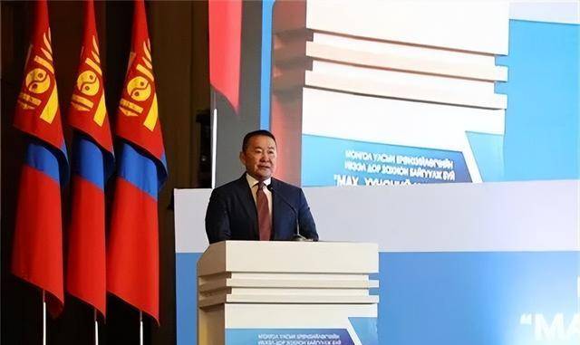 现实版贫民窟的百万富翁看蒙古国肌肉总统巴特图勒嘎