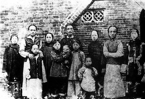 梁思永,三子梁思忠,四子梁思达,三女梁思懿,四女梁思宁,五子梁思礼