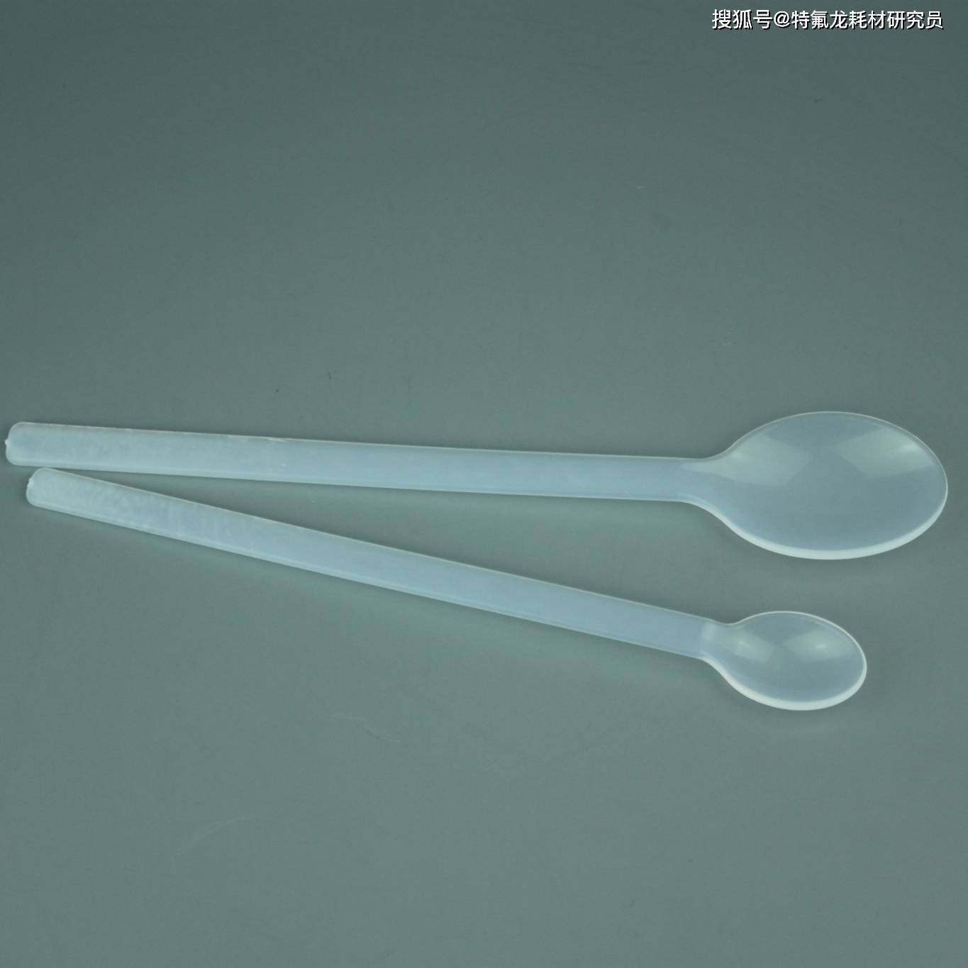 生物制药行业的新宠:pfa取样勺,为何引领行业潮流?