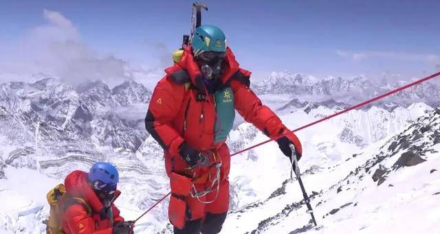 夏伯渝4次攀登珠峰第一次失去双腿最后一次离顶峰不到100米