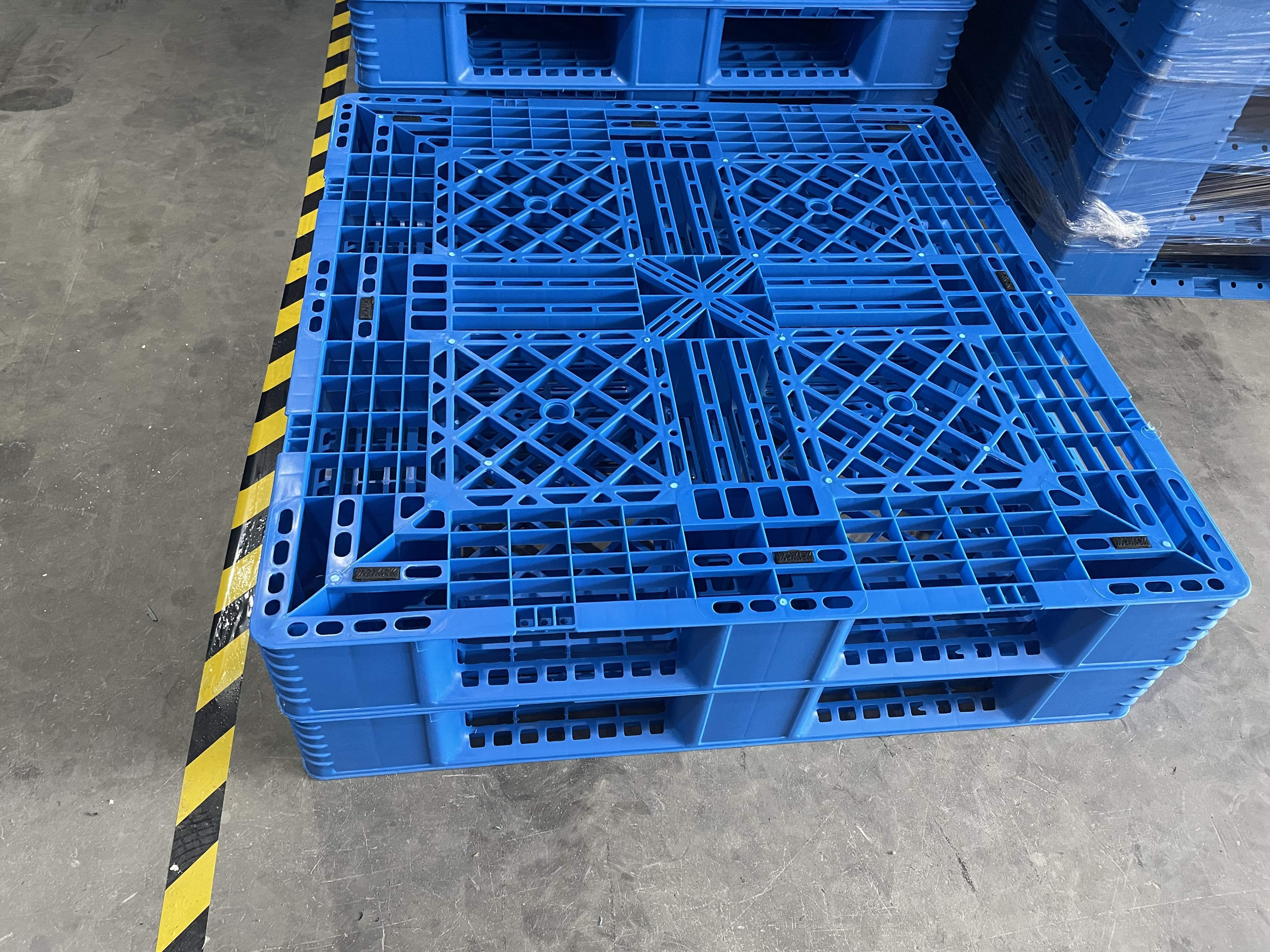 选择合适的塑料托盘需要考虑哪些因素