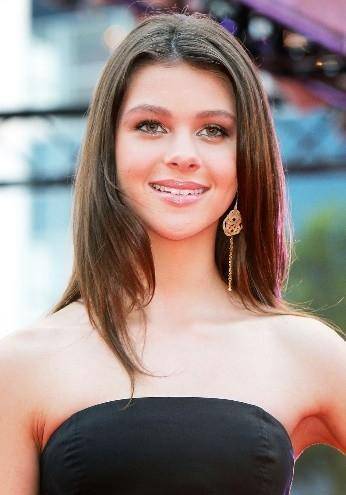 贝克汉姆:准儿媳身家17亿,为自家脸面操碎心,想办"皇室"婚礼_妮可拉·