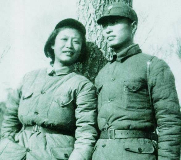 抗战时自称战士,虽是骁勇上将却被称为才子_张爱萍_将军_彭雪枫